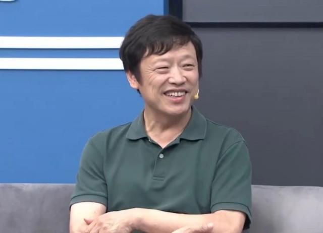 乐视体育体育直播-胡锡进：中国足球不及日韩主要是球员薪水太高